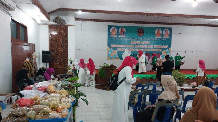 BKOW Aceh Salurkan 197 Paket Puasa untuk Anak Yatim, Duafa, dan Mualaf, Juga Tampilkan Produk UMKM