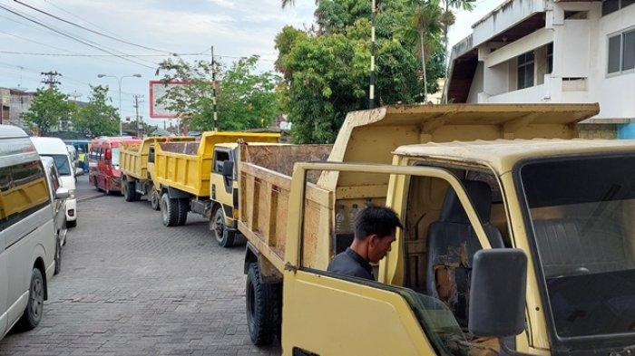 Kemarin Emak-emak Antre Minyak Goreng, Kini Giliran Bapak-Bapak Antre Solar, Stok Langka