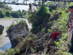 Pondasi Jembatan Lamkleng Aceh Besar Sudah Setahun Lebih Roboh, Hingga Kini belum Diperbaiki