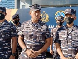 Aspotmar Kasal Tinjau Vaksinasi Maritim dan Pembagian Sembako di Kampung Bahari Nusantara Sabang