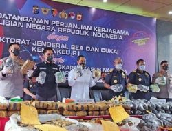 Polisi Tangkap Boat Berisi Sabu 169 Kg, 9 Anggota Jaringan Narkotika Internasional Diamankan