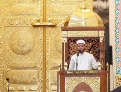 Puasa Menguji Keimanan, Menahan Diri Dari Yang Halal, Khutbah di Masjid Haji Keuchik Leumiek