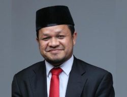 Menyimak Kitab Sirussalkin di Masjid Raya Baiturrahman Bersama Abu Mudi