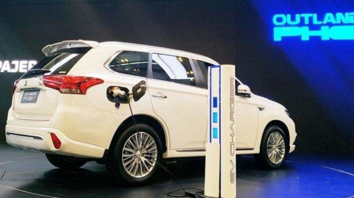 Mitsubishi Tawarkan PHEV, Tenaga Bensin Isi Baterai, Mode Dapat Melaju Bergantian