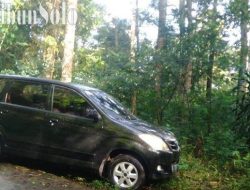 Mobil Ditemukan di Tengah Hutan, Diduga Wisatawan Tersesat karena Google 