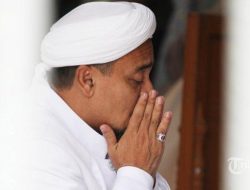 Rayakan Idul Fitri di Rutan Bareskrim Polri, Habib Rizieq Bimbing Sejumlah Tahanan Jadi Mualaf