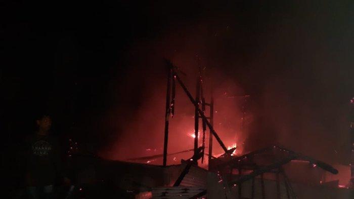 Saat Ditinggal Pemilik Rumah Janda Halimah di Peudada Musnah Terbakar