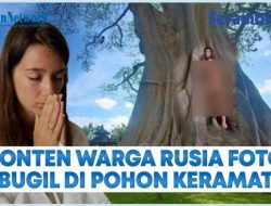 VIDEO Demi Konten Warga Rusia Nekat Foto Bugil di Pohon Keramat Bali