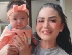 Atta-Aurel Boyong Bayi Ameena Liburan ke Bali, Krisdayanti Beri Peringatan