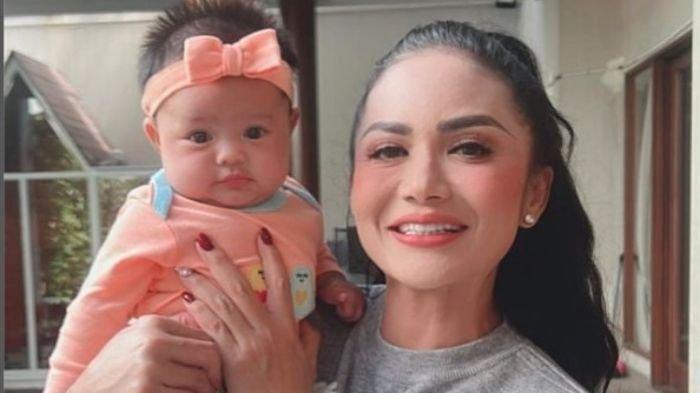 Atta-Aurel Boyong Bayi Ameena Liburan ke Bali, Krisdayanti Beri Peringatan