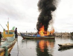 Boat Terbakar Renggut Nyawa ABK, Masinis Alami Luka Bakar