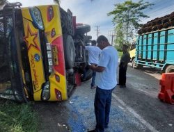 Polisi Minta Sopir Sempati Star Serahkan Diri, Dua Korban Bus Terbalik Jalani Operasi