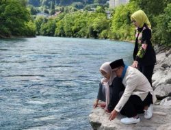 Sebelum Tinggalkan Swiss, Ridwan Kamil dan Keluarga Tinggalkan Sesuatu di Tepi Sungai Aare