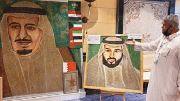 Seniman Arab Saudi Gunakan Koin Lukis Potret Raja Salman, Butuh 9.000 Keping